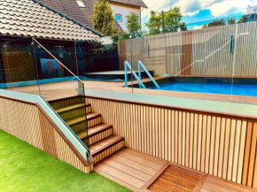 Pokoje Gościnne Nad Zalewem Swim SPA, Miedzywodzie